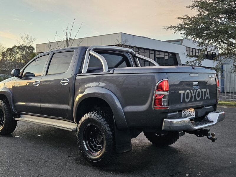 2013 Toyota Hilux sr5 4X4 Turbo 3L diesel